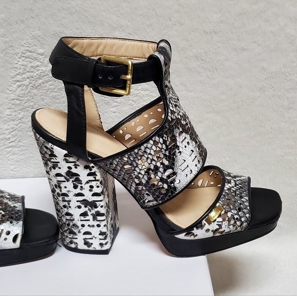 CALVIN Klein Vallin Black White Snakeskin Laser Strap Platform Block Heel Sandal - Picture 13 of 16